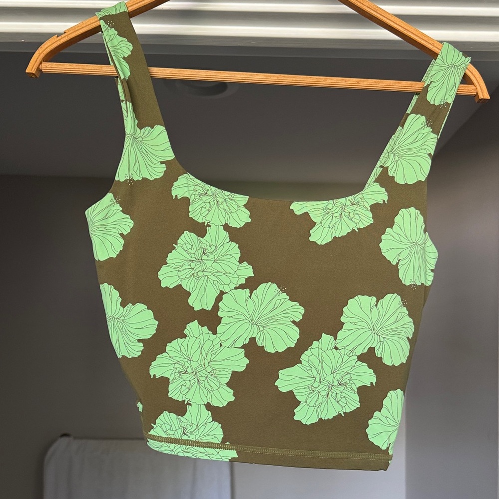 Fighting Eel Green Floral active Top